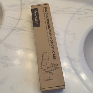 Reusable straws with case